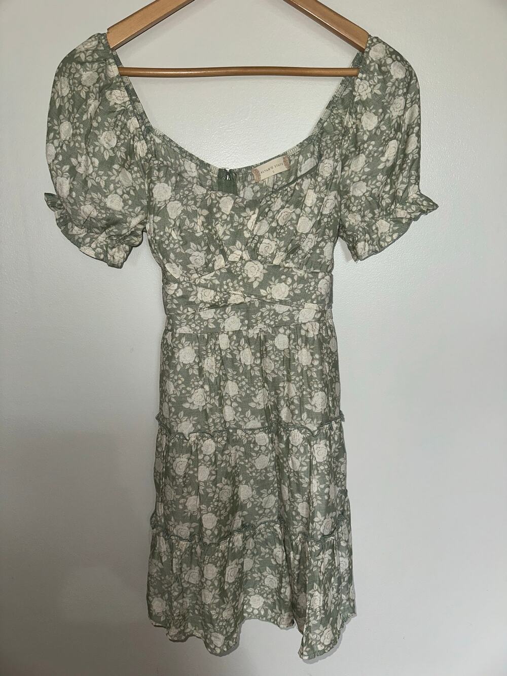 Altard State Sage Green Floral Puff Sleeve Tiered Mini Dress Cottagecore S